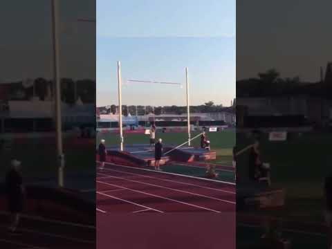 Renaud Lavillenie casually clears 5.40m with a back flip 😮🤔 #shortsvideo #polevault #athletics